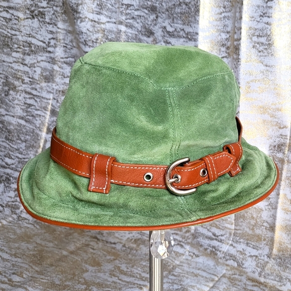 Coach green suede bucket hat size small - Picture 3 of 6